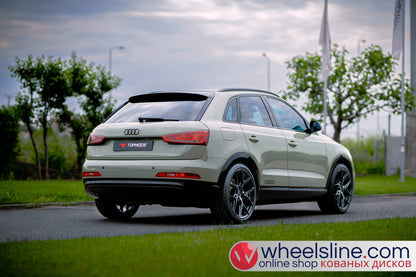 Beige Audi Q3 1-Piece VS HF-51 Piano Black 240803