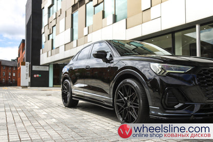 Black Audi Q3 1-Piece VS HF-71  Piano Black 240803