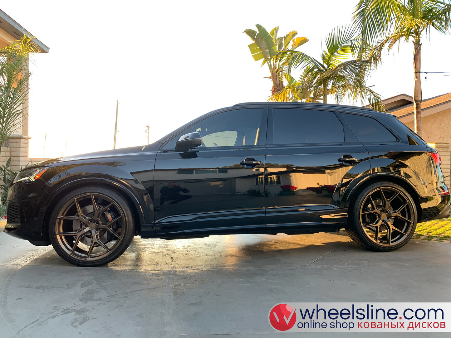 Black Audi Q7 1-Piece VS HF-51 Matte Bronze 240903