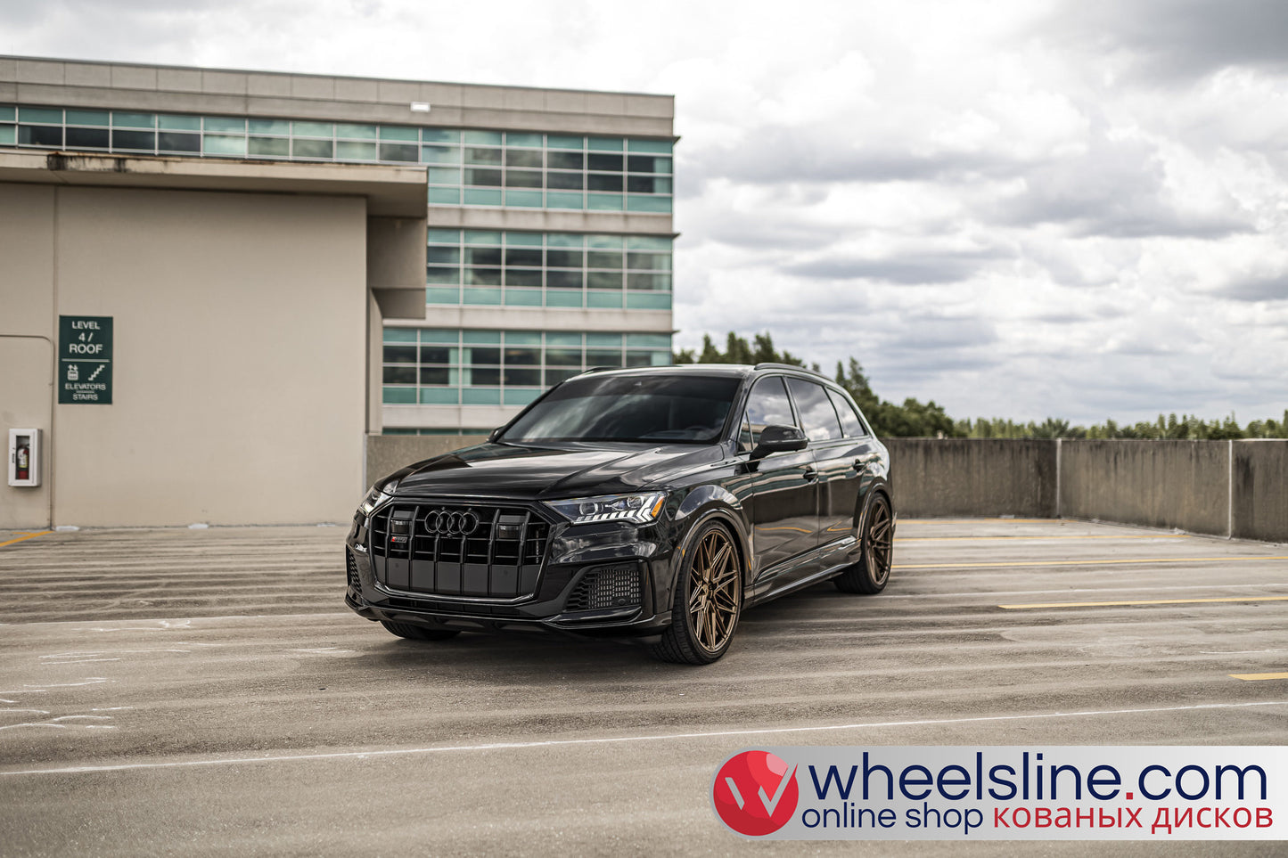 Black  Audi Q7 1-Piece VS HF-71 Matte Bronze 240903