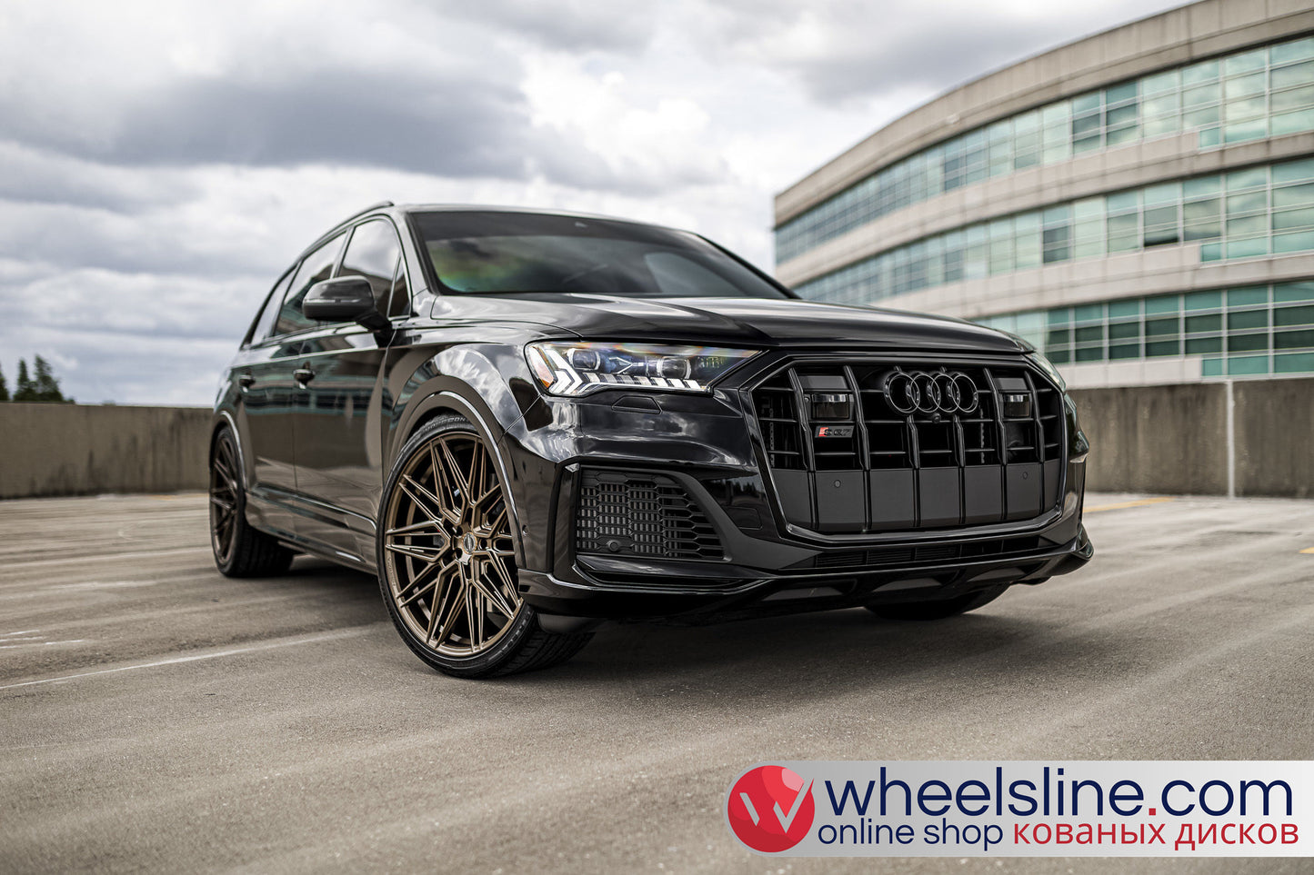 Black  Audi Q7 1-Piece VS HF-71 Matte Bronze 240903