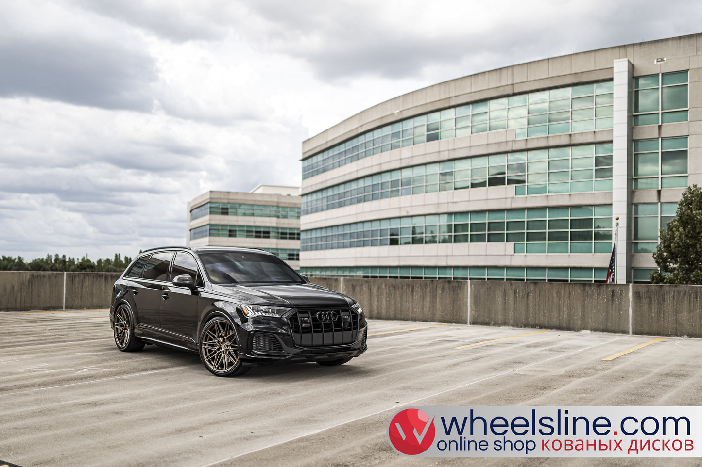 Black  Audi Q7 1-Piece VS HF-71 Matte Bronze 240903