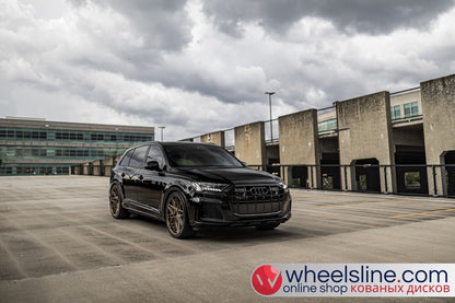 Black  Audi Q7 1-Piece VS HF-71 Matte Bronze 240903