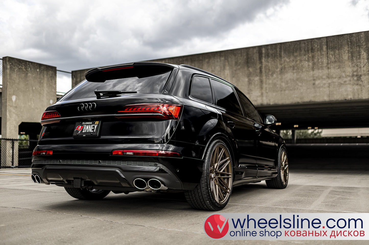 Black  Audi Q7 1-Piece VS HF-71 Matte Bronze 240903