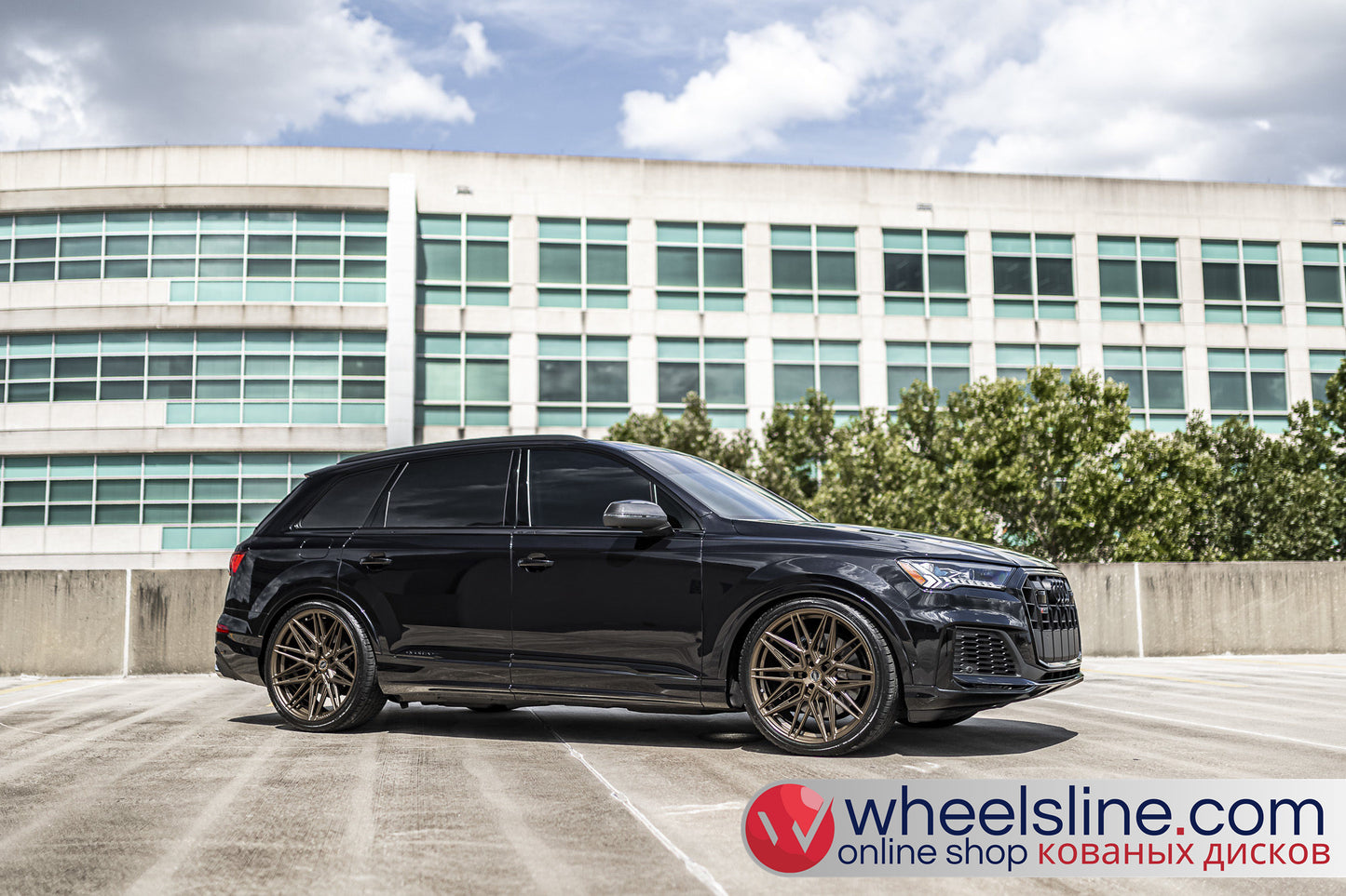 Black  Audi Q7 1-Piece VS HF-71 Matte Bronze 240903