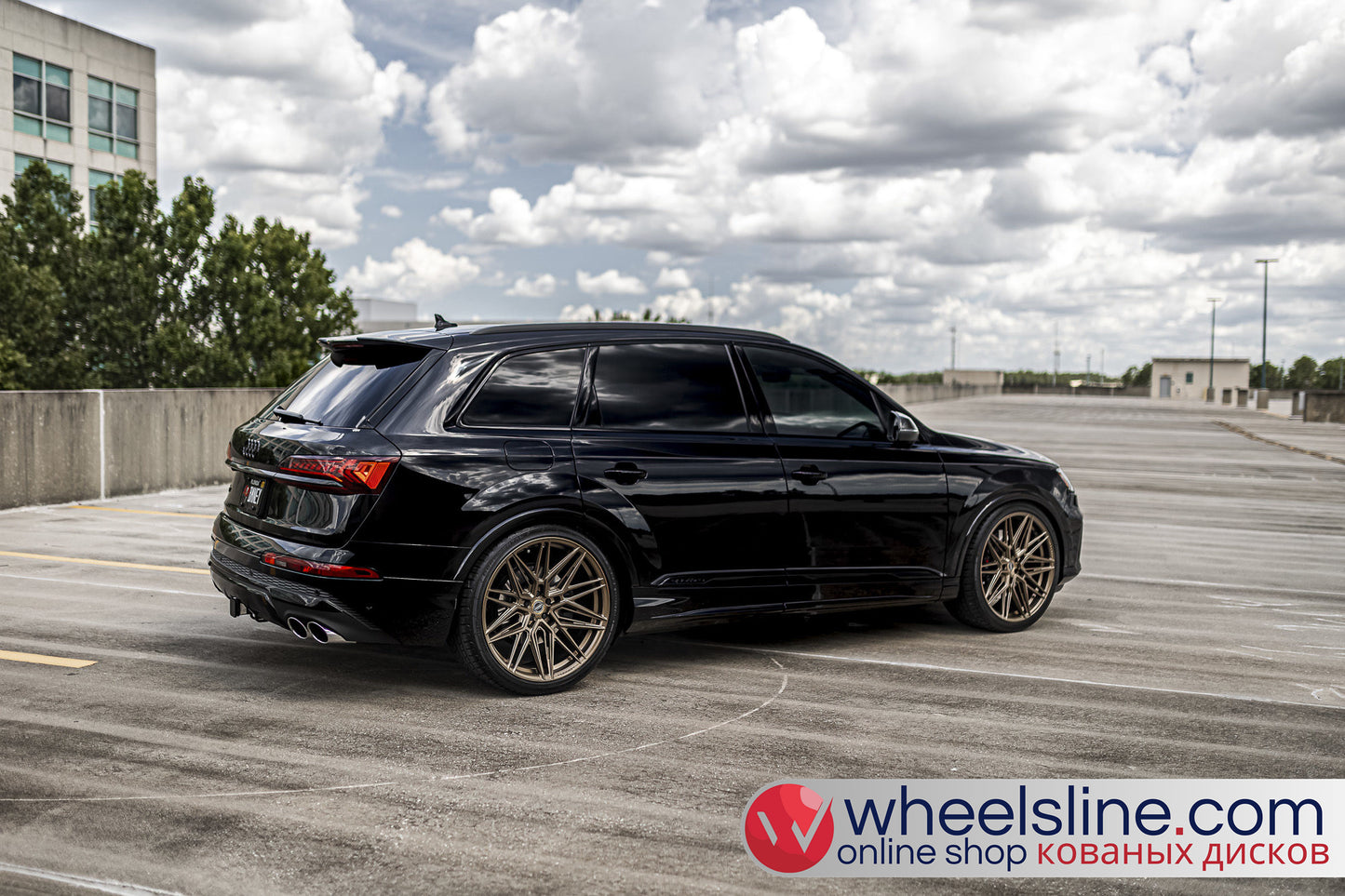 Black  Audi Q7 1-Piece VS HF-71 Matte Bronze 240903