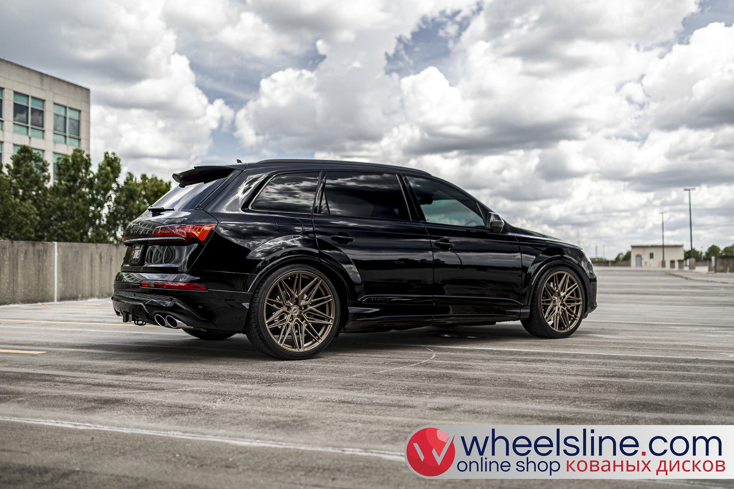 Black  Audi Q7 1-Piece VS HF-71 Matte Bronze 240903