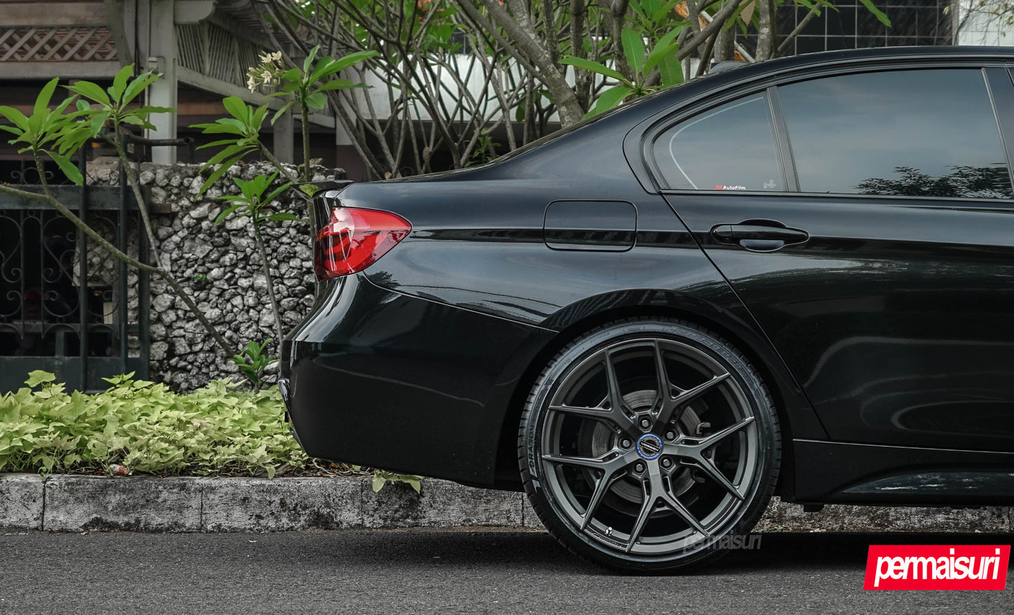 Black BMW 3-Series 1-Piece VS HF-51 Matte Gunmetal  240801