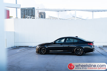 Black BMW 5-Series 1-Piece VS HF-51 Matte Black  Cap-C 240802