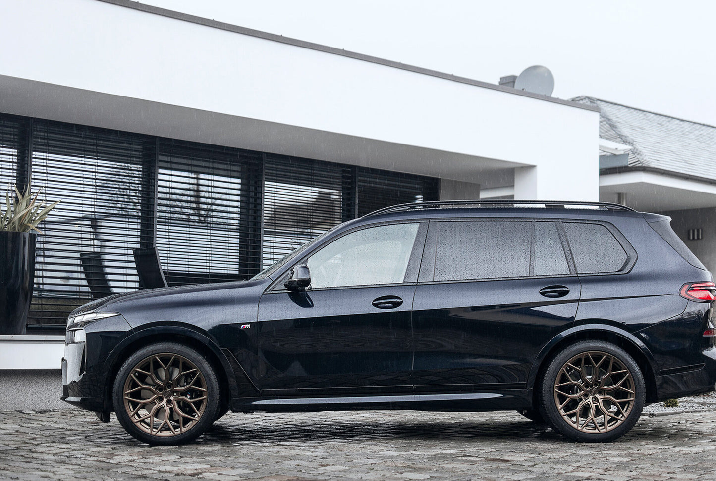 Black BMW X7 1-Piece VS HF-21 Matte Bronze  240807