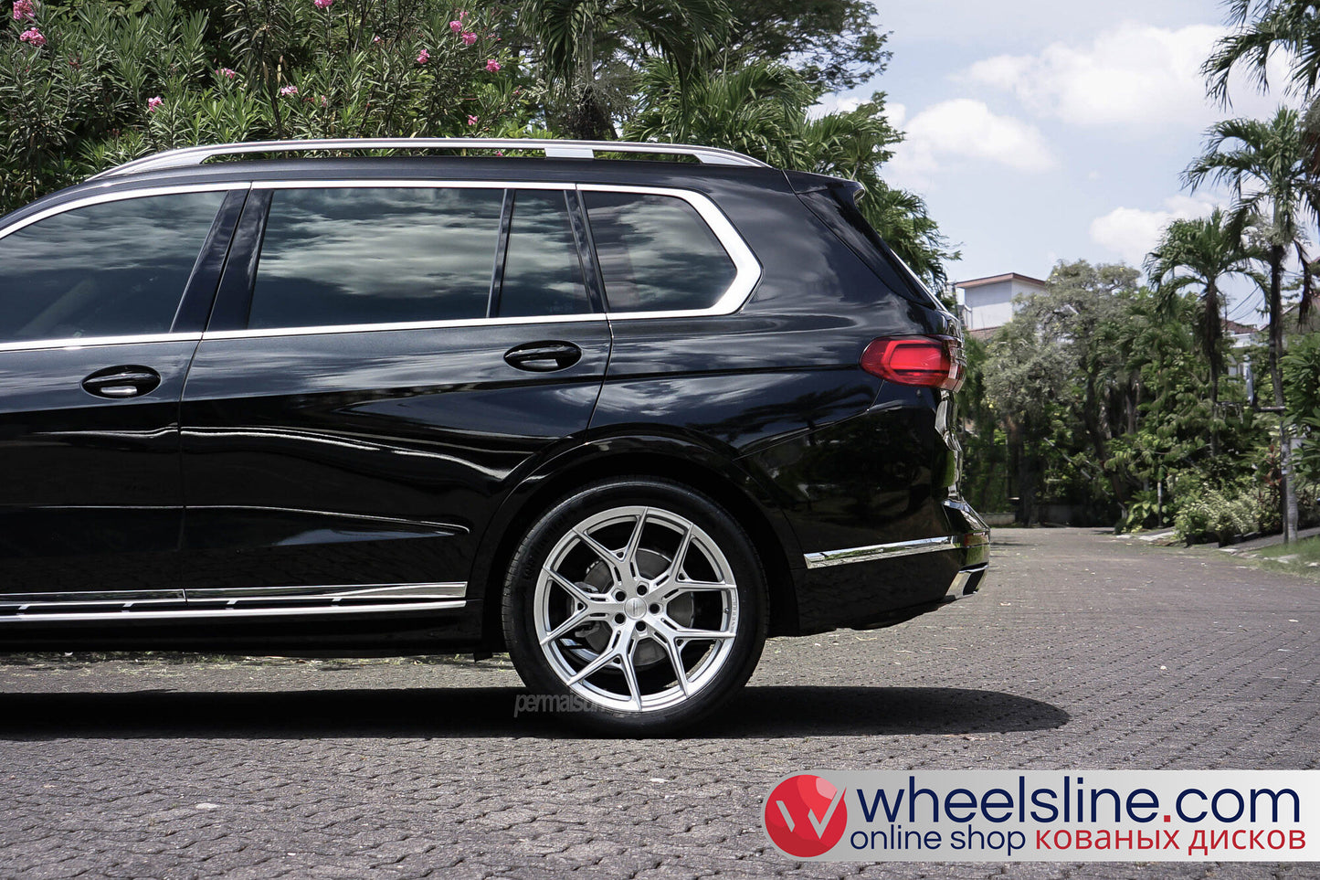 Black BMW X7 1-Piece VS HF-51 Matte Silver  240821