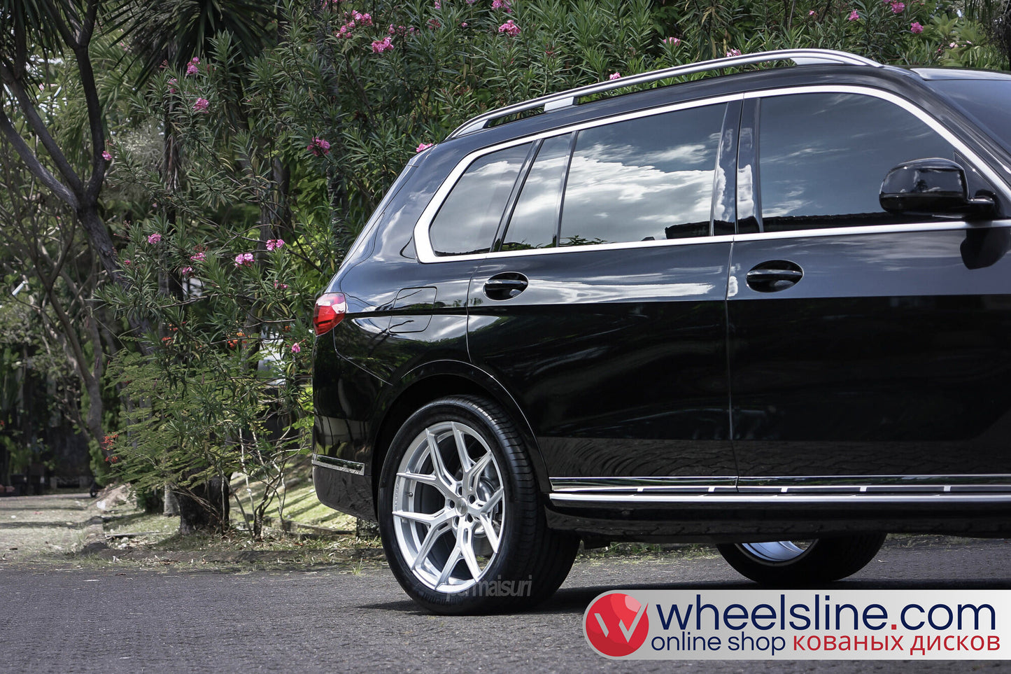 Black BMW X7 1-Piece VS HF-51 Matte Silver  240821