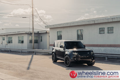 Black Land Rover Defender 1-Piece VS HFX-11 Gloss Black Cap-C 240924