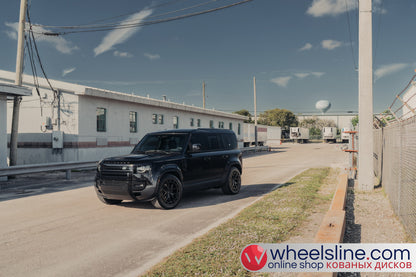 Black Land Rover Defender 1-Piece VS HFX-11 Gloss Black Cap-C 240924