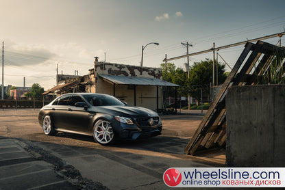 Black Mercedes E 1-Piece VS EVO-31 Matte Silver 240803