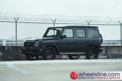 Black Mercedes G 1-Piece VS HF-31 Gloss Black 240803-2