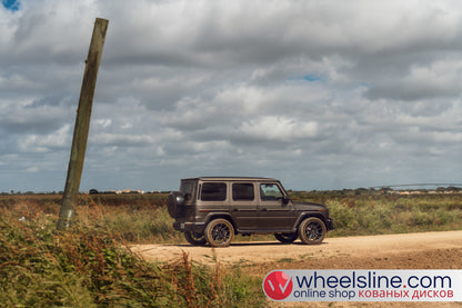 Black  Mercedes G 1-Piece VS HF-31 Gloss Black 240803