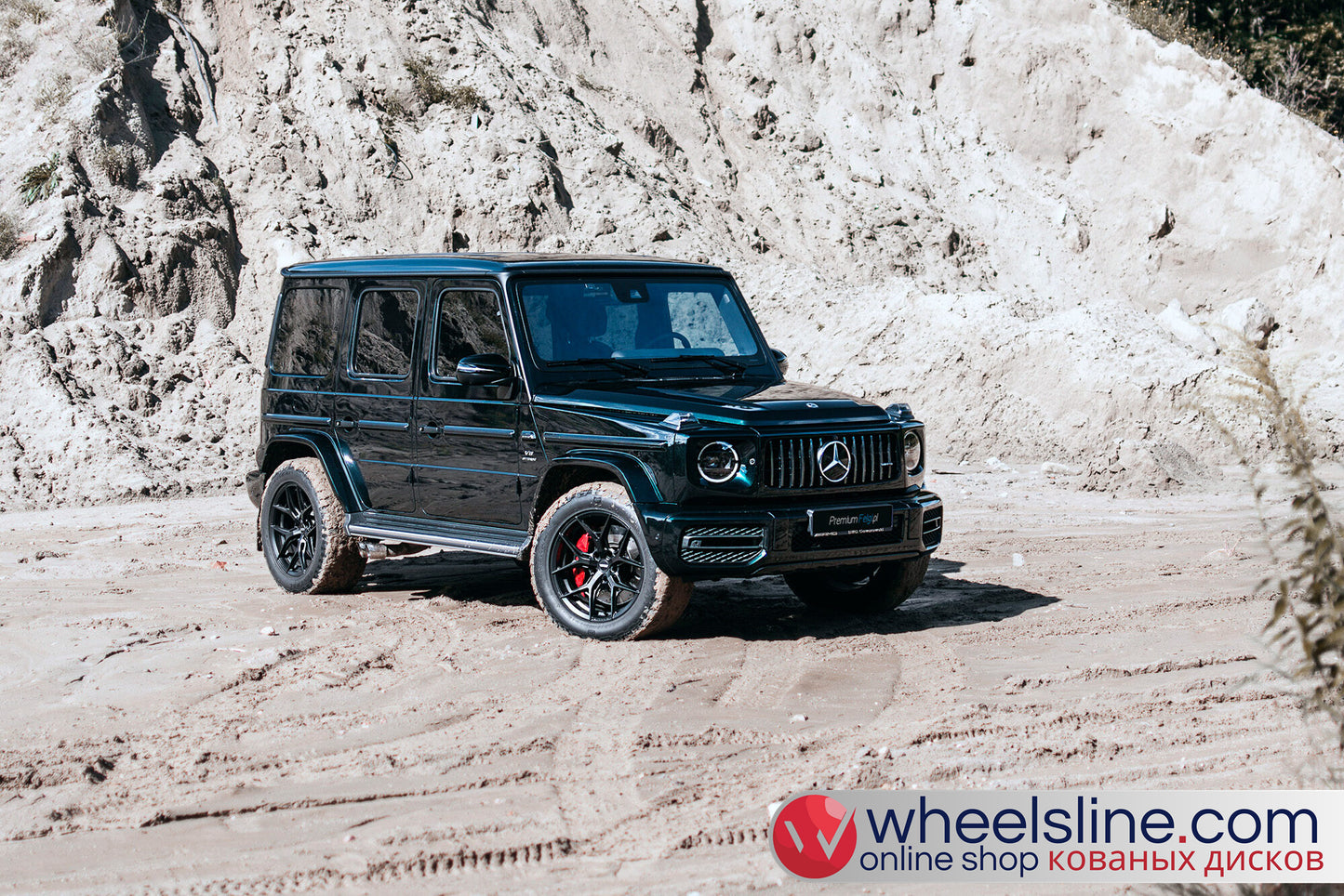 Black Mercedes G 1-Piece VS HF-51 Gloss Black 240803-1