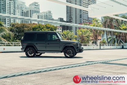 Black Mercedes G 1-Piece VS HF-71  Gloss Black 240805