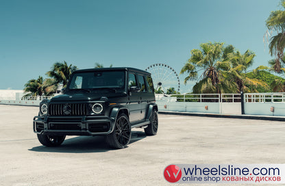 Black Mercedes G 1-Piece VS HF-71  Gloss Black 240805