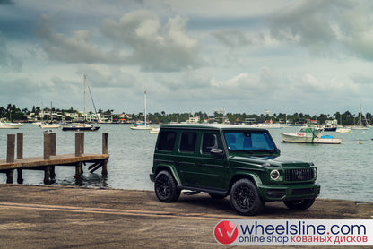 Green Mercedes G 1-Piece VS HFX-11 Gloss Black 240804