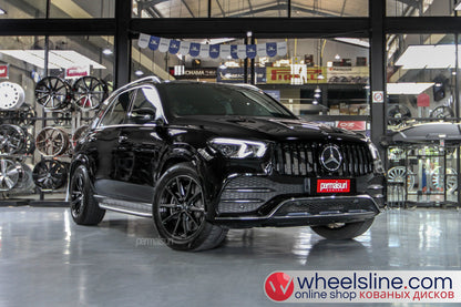 Black Mercedes GLE 1-Piece VS HF-31 Gloss Black With Polished Face 240802