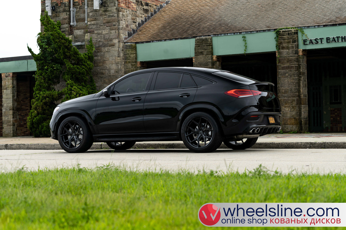 Black Mercedes GLE 1-Piece VS HF-51 Gloss Black  240802