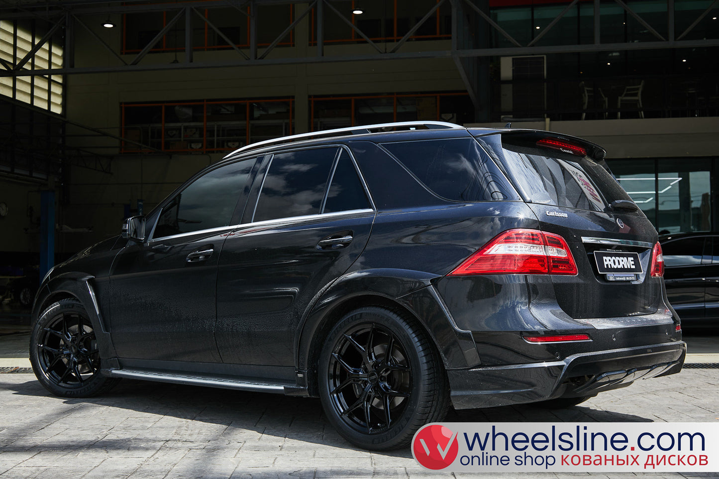 Black Mercedes ML 1-Piece VS HF-51 Gloss Black  240802