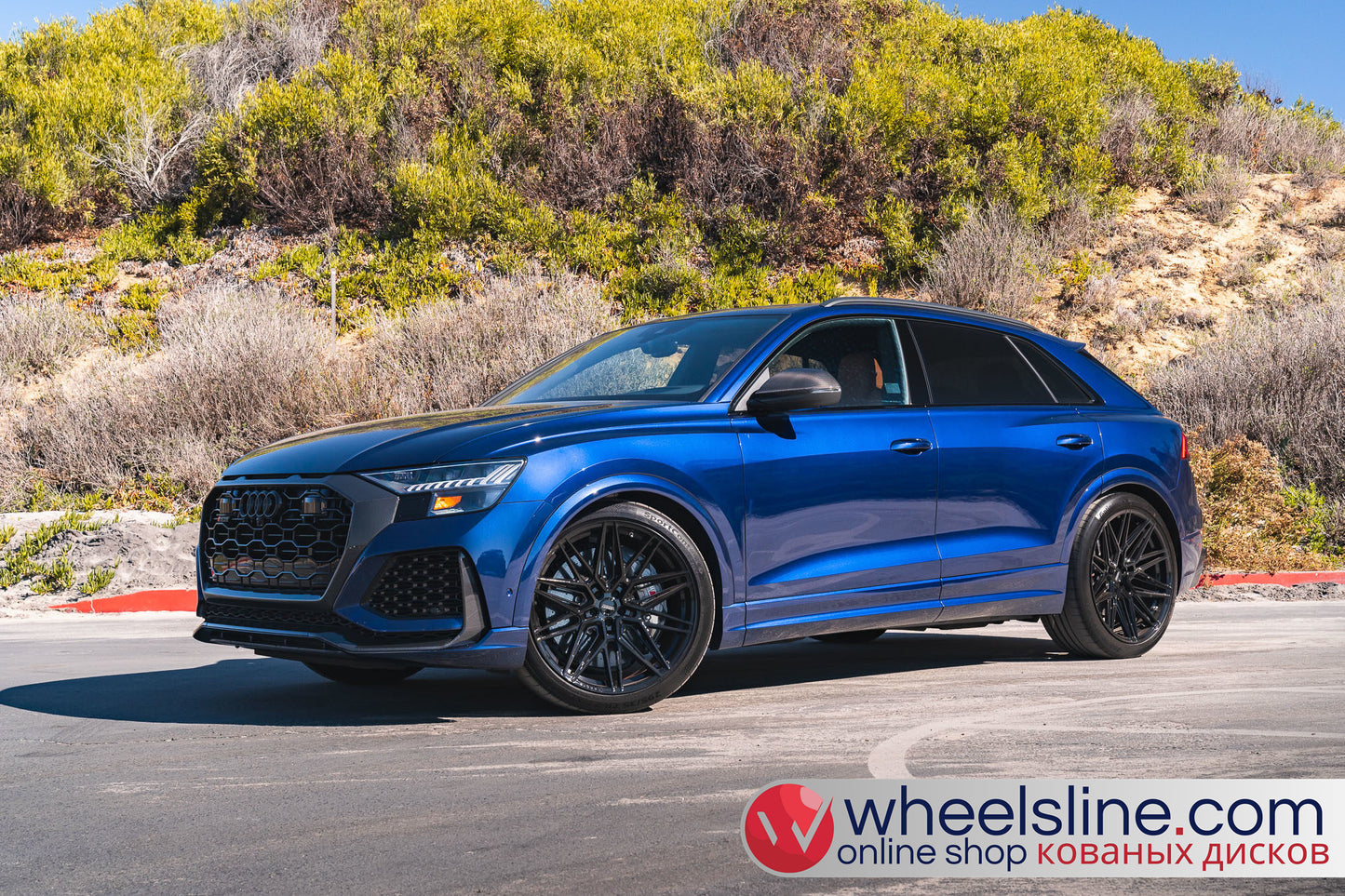 Blue  Audi Q8 1-Piece VS HF-71 Piano Black 240903