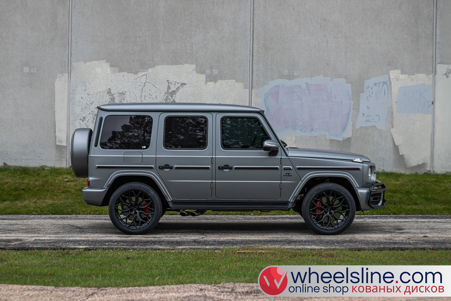 Gray Mercedes G 1-Piece VS HF-21 Gloss Black 240810