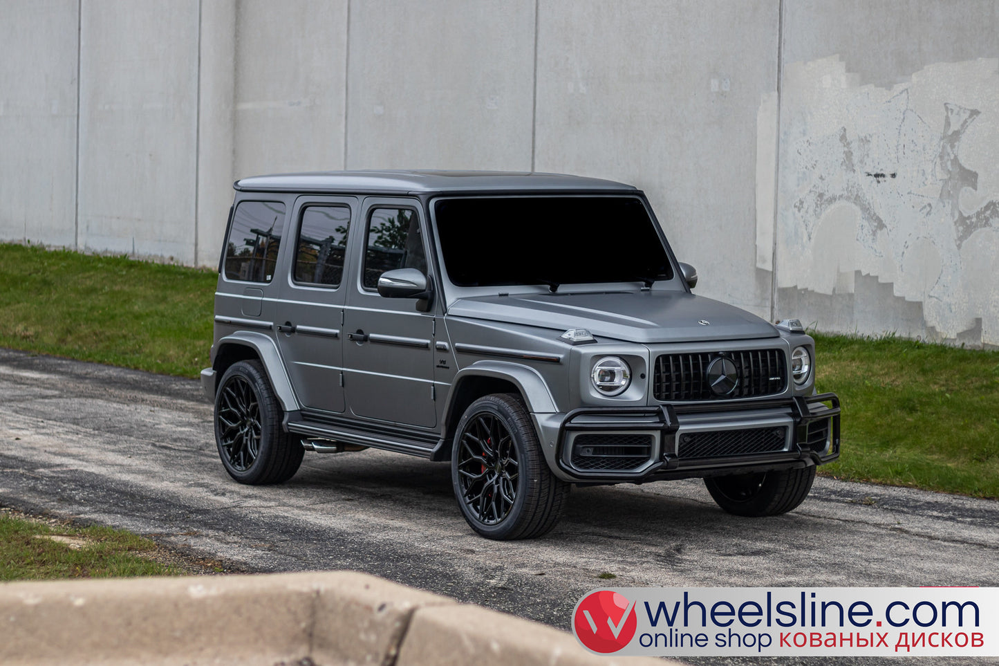 Gray Mercedes G 1-Piece VS HF-21 Gloss Black 240810