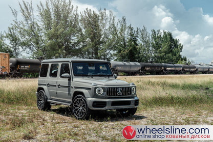 Gray Mercedes G 1-Piece VS HF-21 Gloss Black 240810