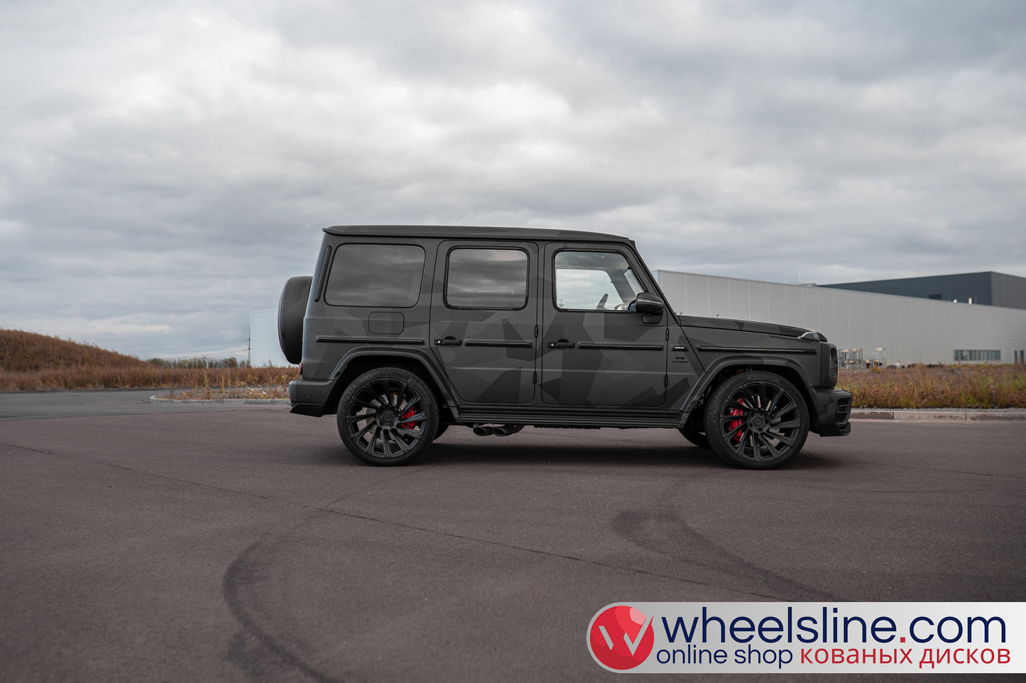 Gray Mercedes G 1-Piece VS UV-31 Brushed Black 240802