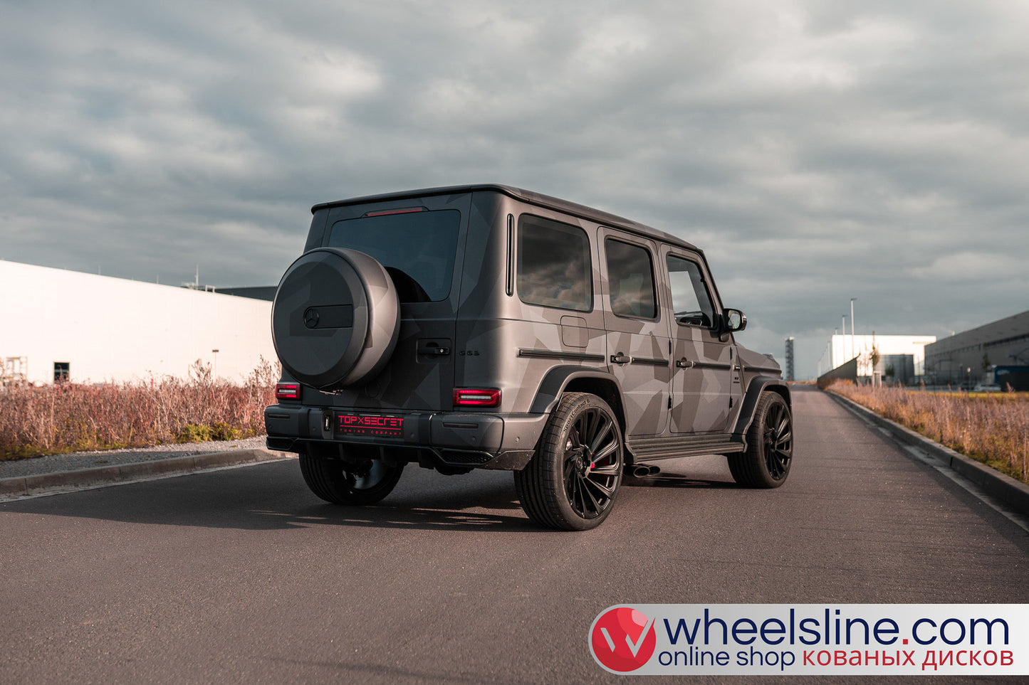 Gray Mercedes G 1-Piece VS UV-31 Brushed Black 240802