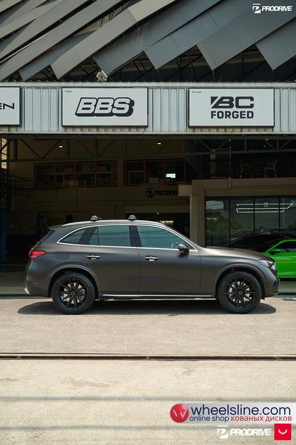 Gray Mercedes GLC 1-Piece VS HF-31 Matte Black Cap-C 240802