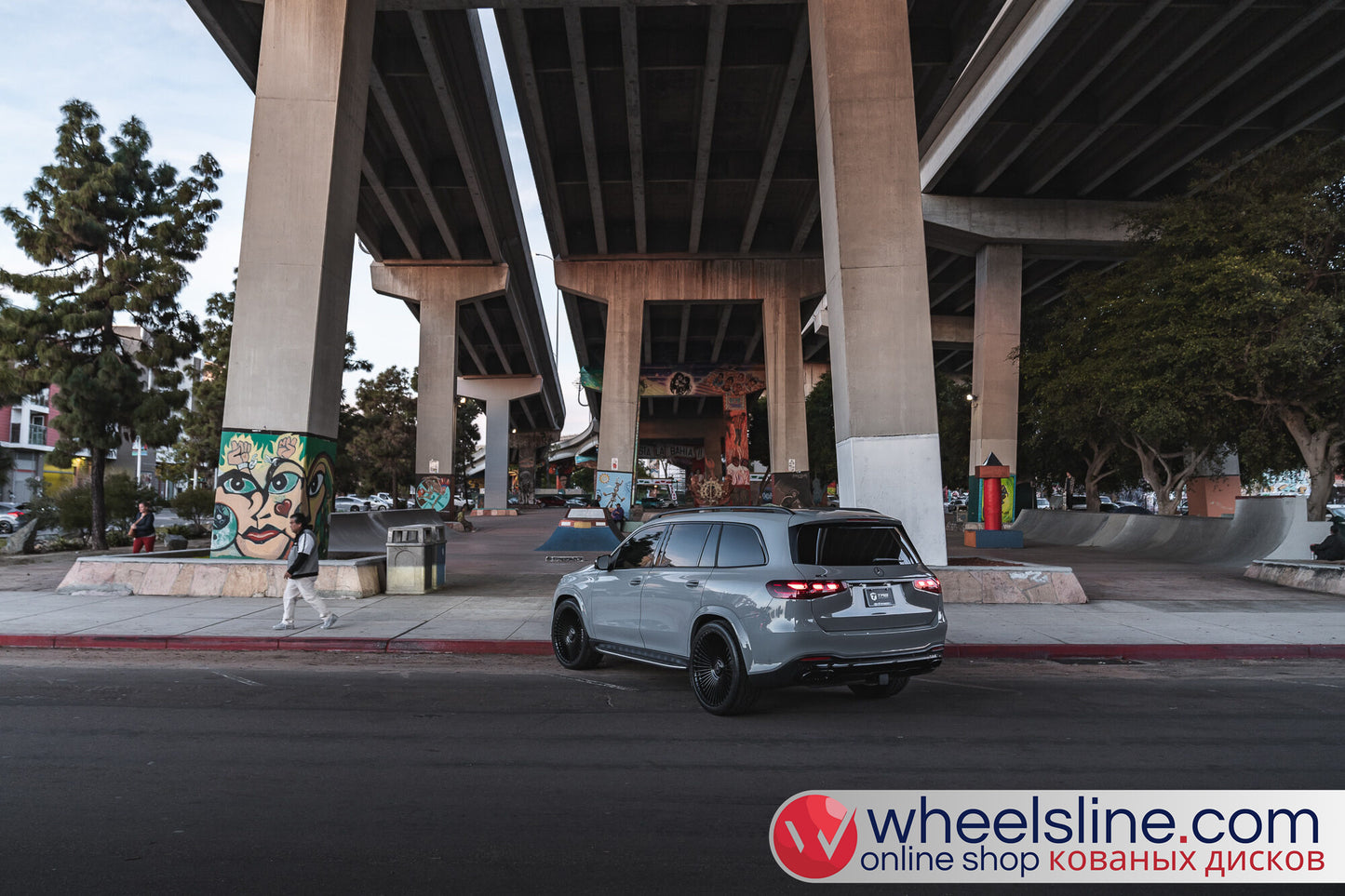 Gray Mercedes GLS 1-Piece VS S17-161 Gloss Black Cap-B 240802