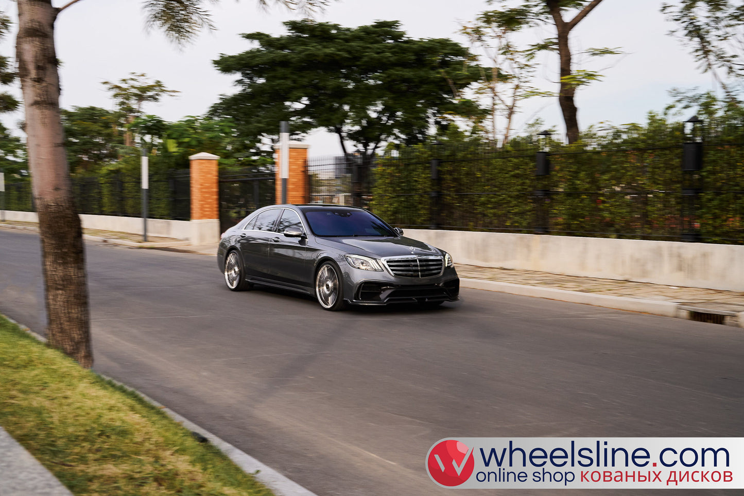 Gray Mercedes S 1-Piece VS-HF-81 Polished Silver With Brushed Face Cap-B 240815