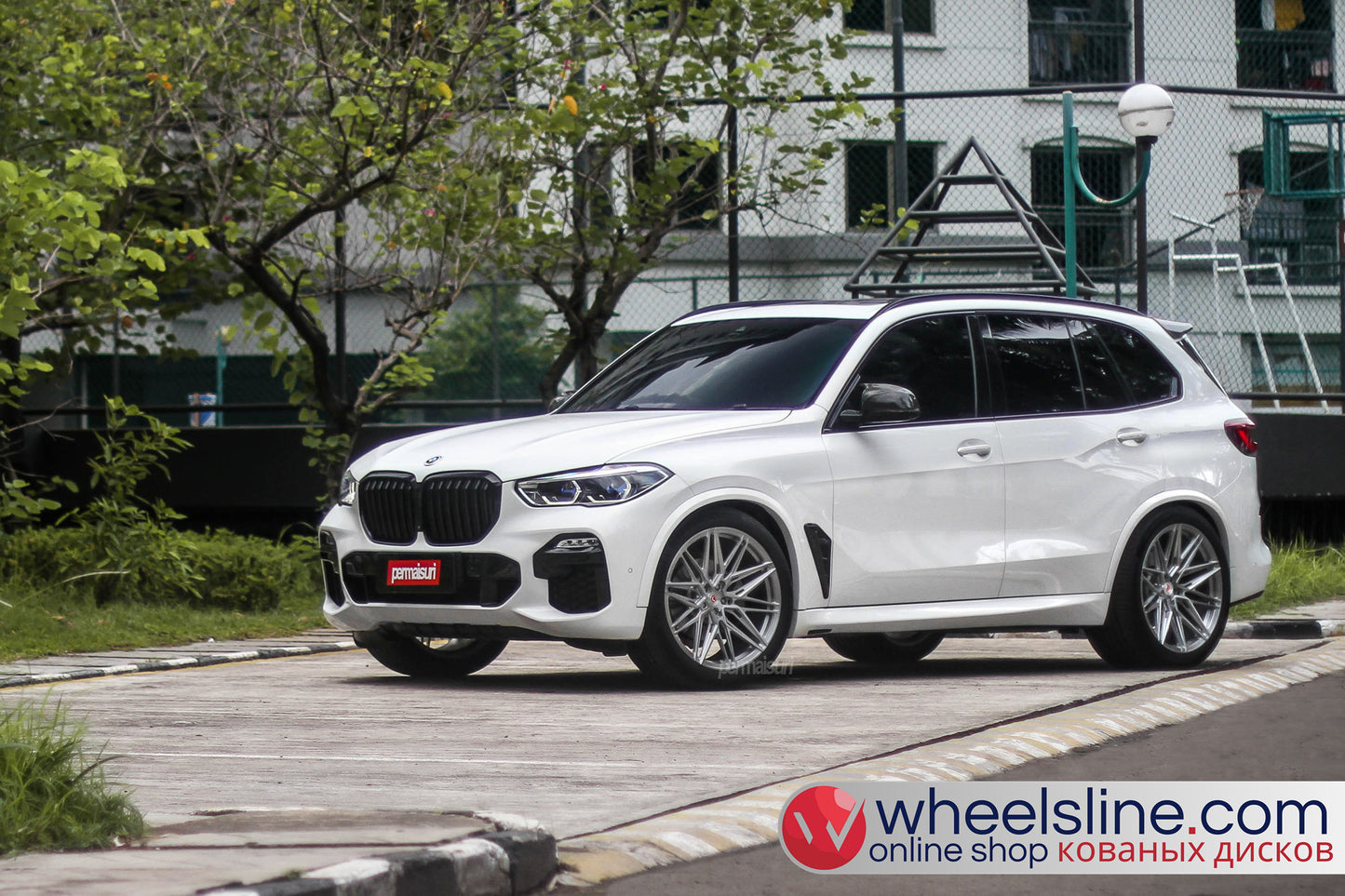 White BMW X5 1-Piece VS EVO-5R1 Brushed Silver  240821