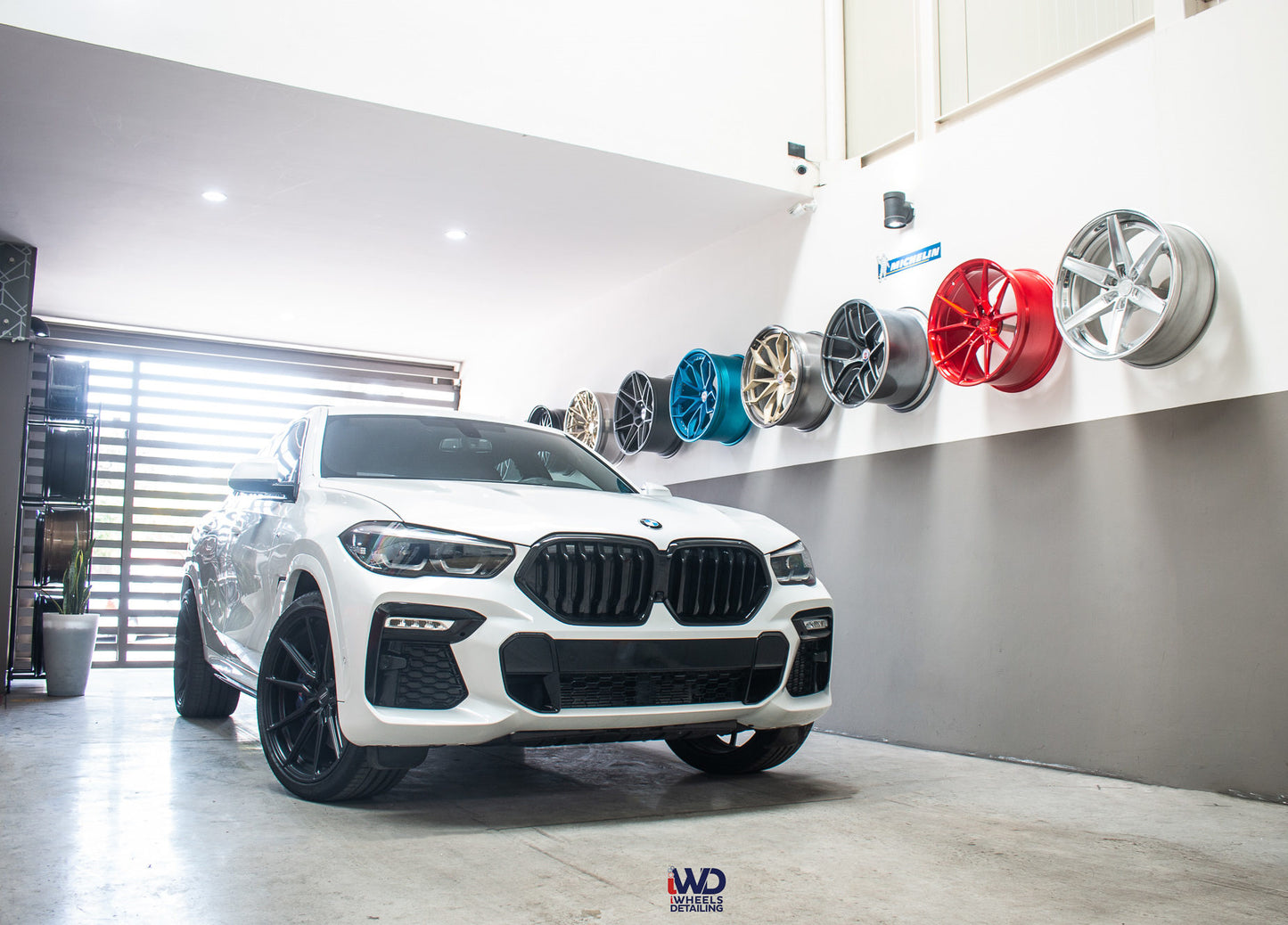 White BMW X6 1-Piece VS HF-31 Matte Black  240807