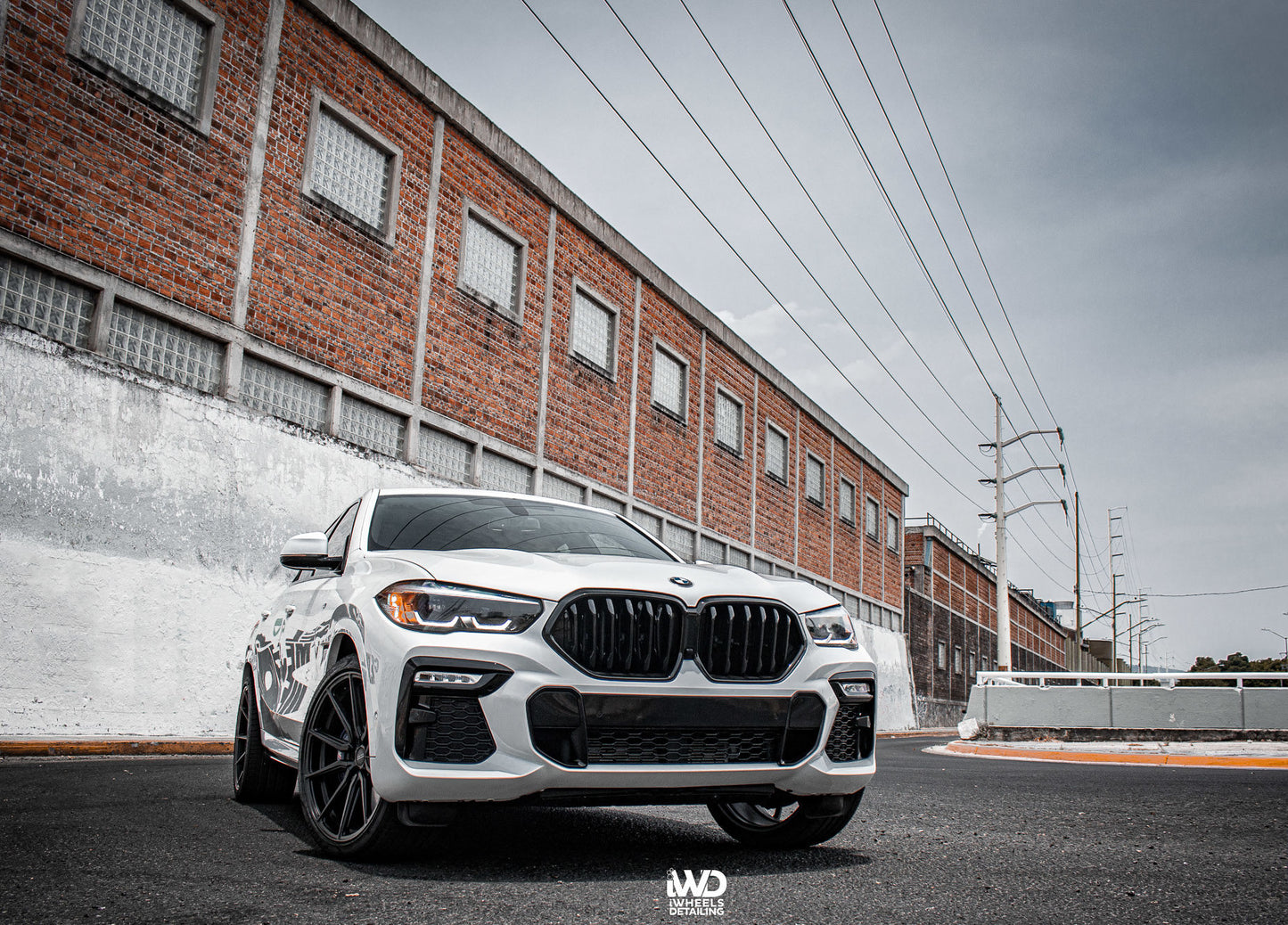 White BMW X6 1-Piece VS HF-31 Matte Black  240807