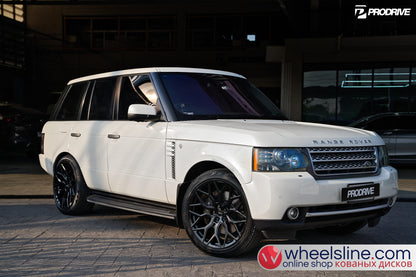 White Land Rover Range Rover 1-Piece VS HF-21 Gloss Black 240924