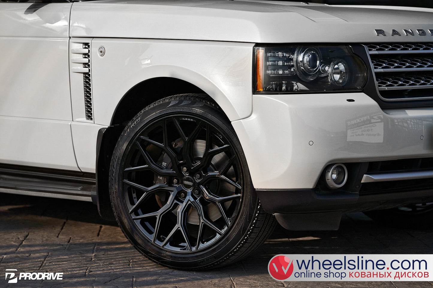 White Land Rover Range Rover 1-Piece VS HF-21 Gloss Black 240924