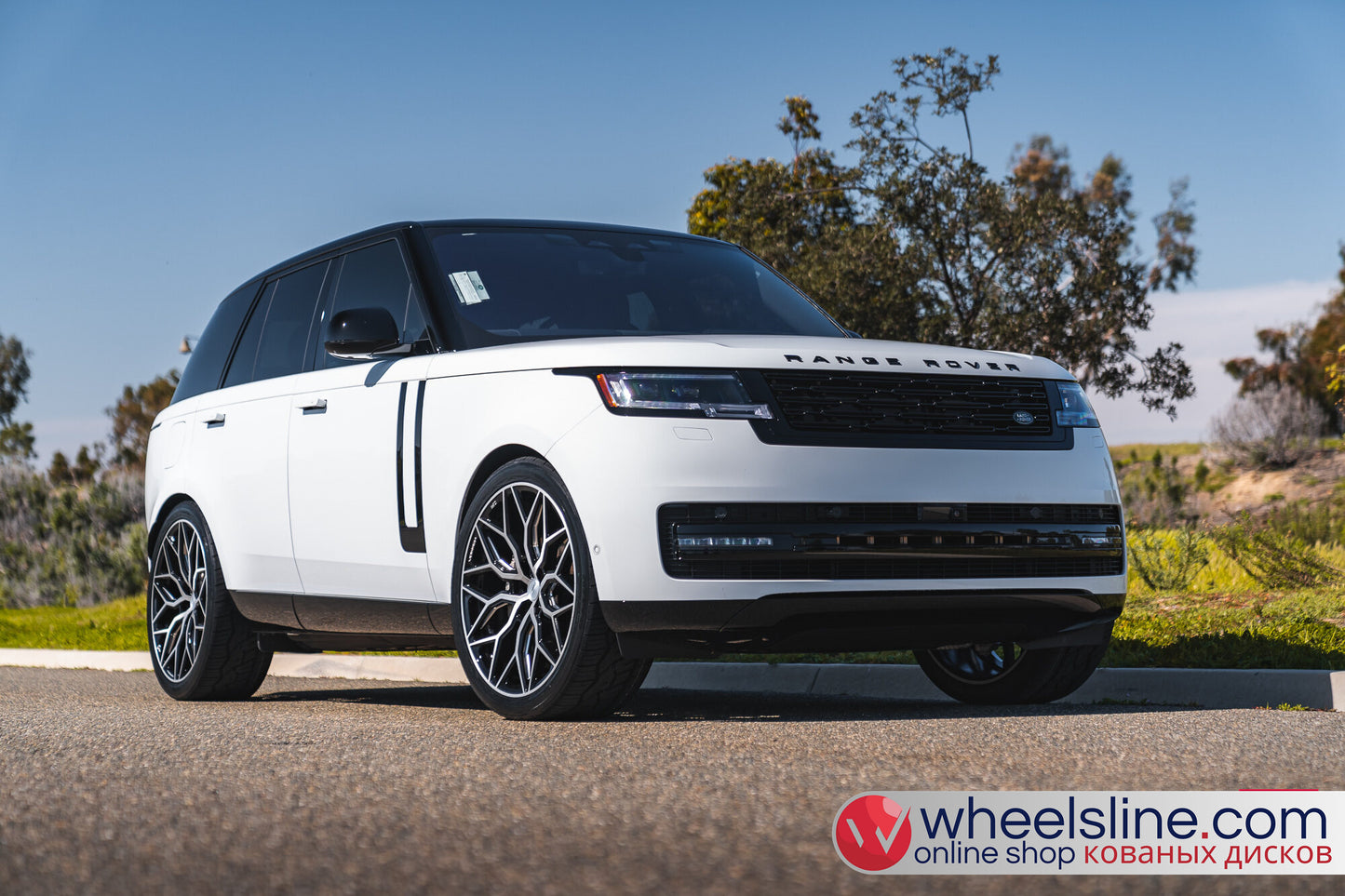 White Land Rover Range Rover 1-Piece VS HF-21  Gloss Black With Brushed Face And Machined Windows 240919