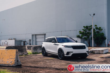 White Land Rover Range Rover Velar 1-Piece VS HF-71  Gloss Black 240926