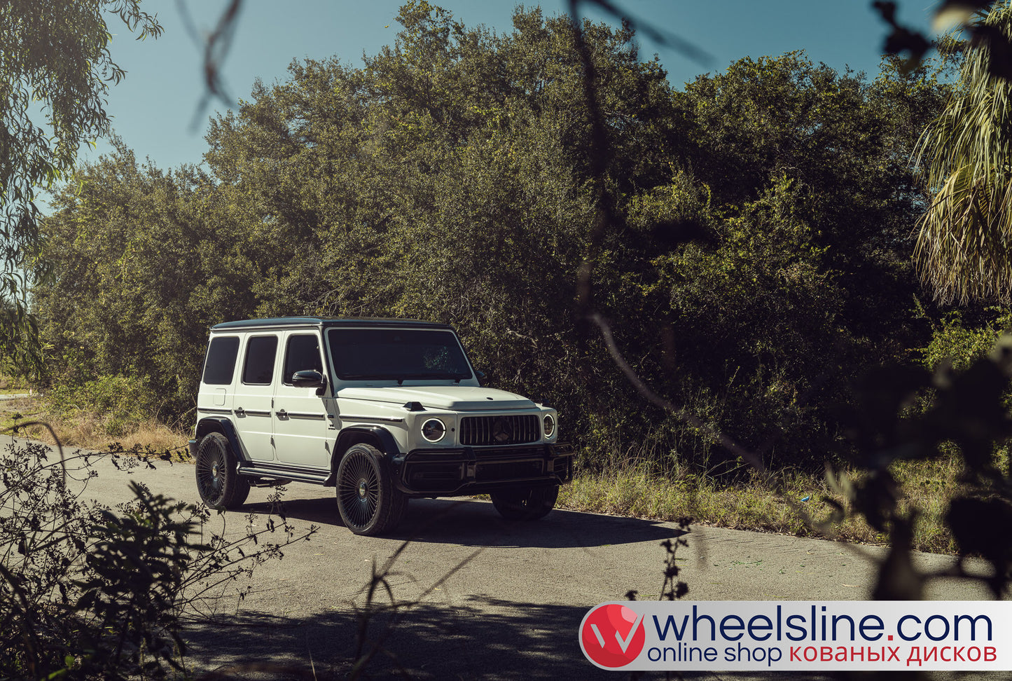 White Mercedes G 1-Piece VS S17-161 Gloss Black Cap-B 240802