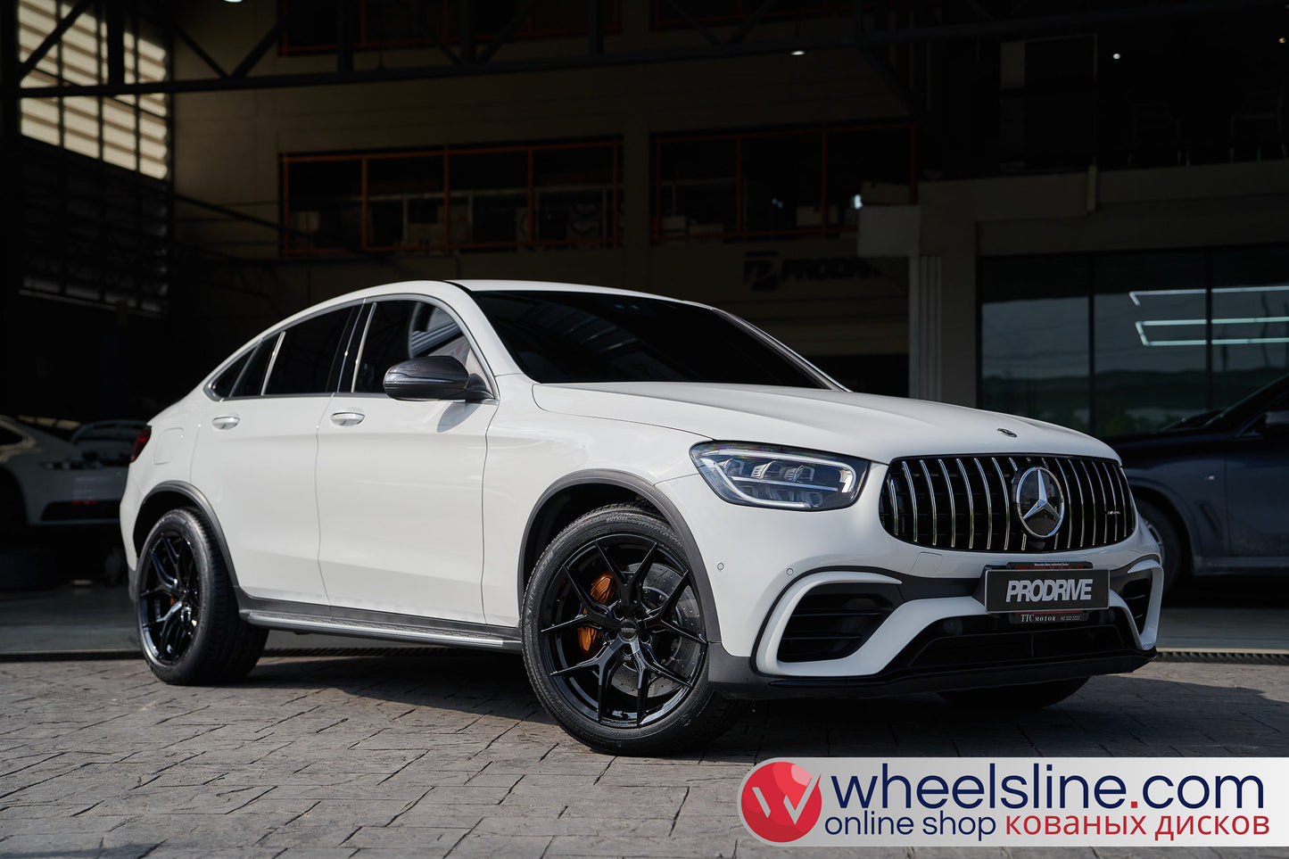 White Mercedes GLC 1-Piece VS HF-51 Gloss Black  240802