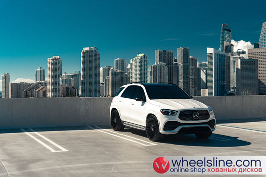 White Mercedes GLE 1-Piece VS HF-81 Gloss Black Cap-B 240802