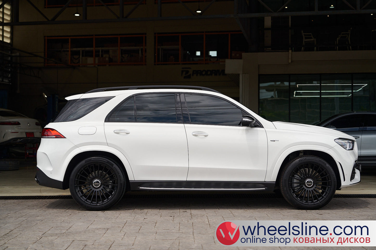 White Mercedes GLE 1-Piece VS HF-81 Gloss Black Cap-B 240802