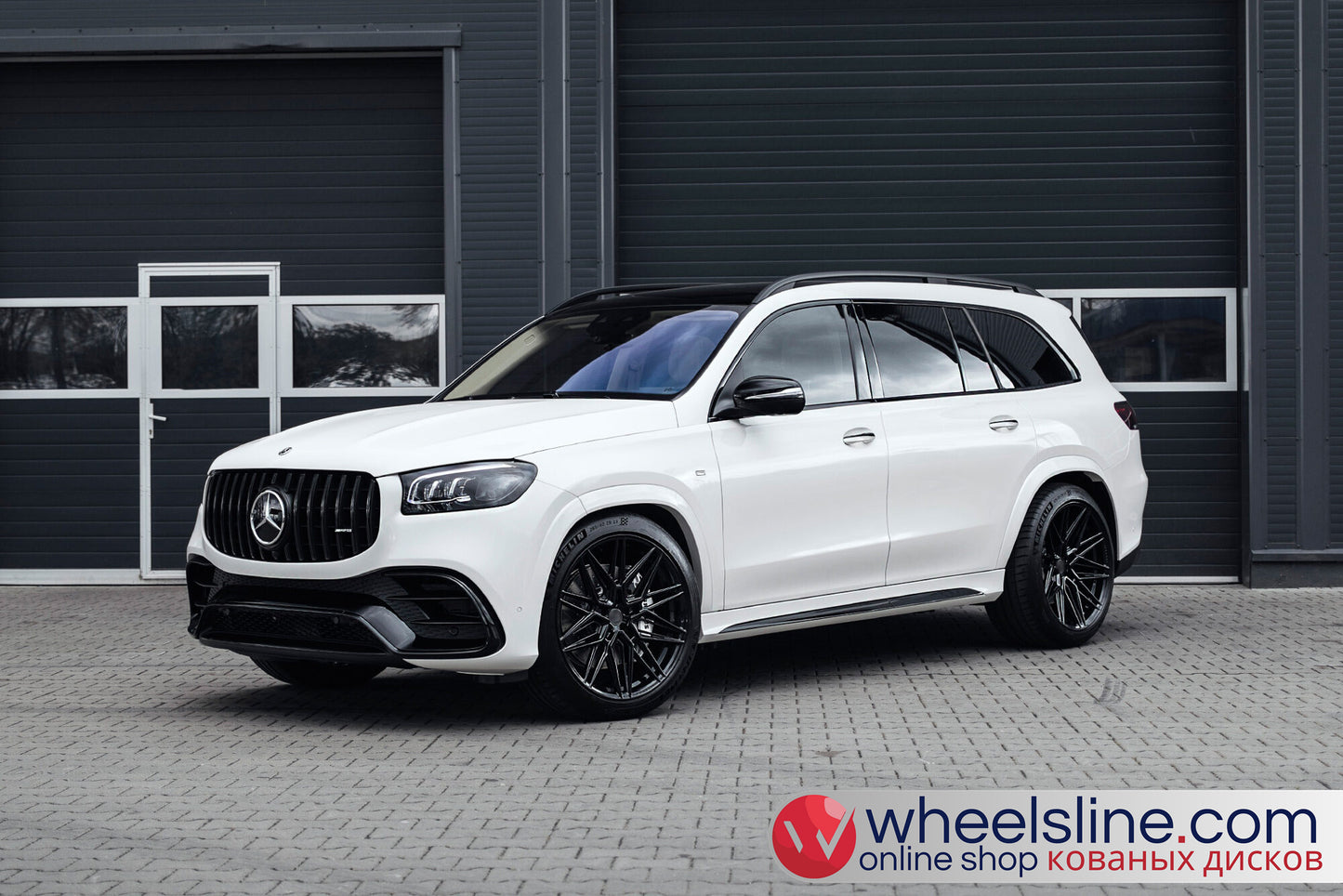 White Mercedes GLS 1-Piece VS HF-71 Gloss Black  240808