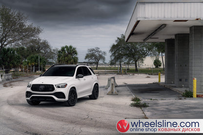 White Mercedes GLS 1-Piece VS HFX-11 Matte Black 240802